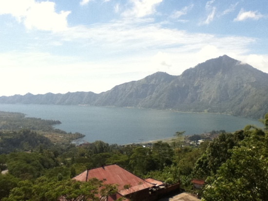 巴杜尔火山湖-金塔马尼必去景点