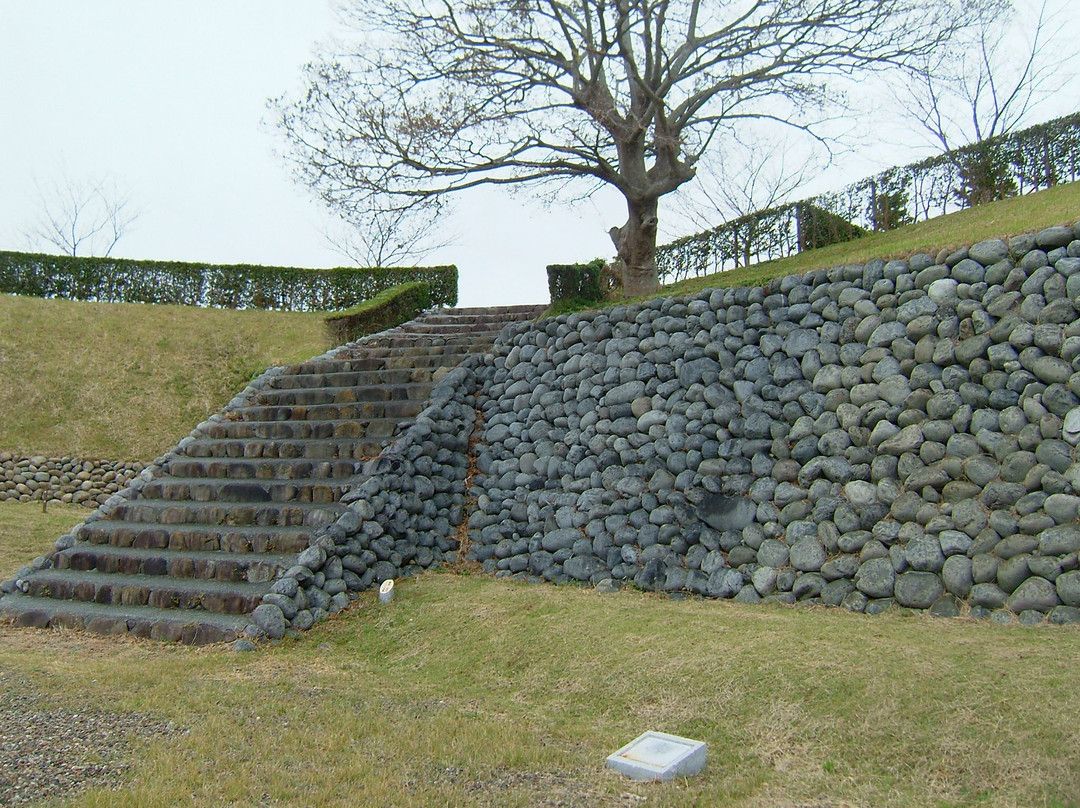 Yokosuka  Ruins Of A Castle　Park景点图片