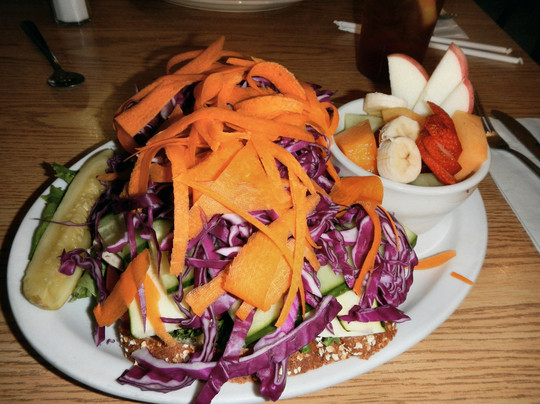 Catalina餐馆和美食-Claire's Cafe