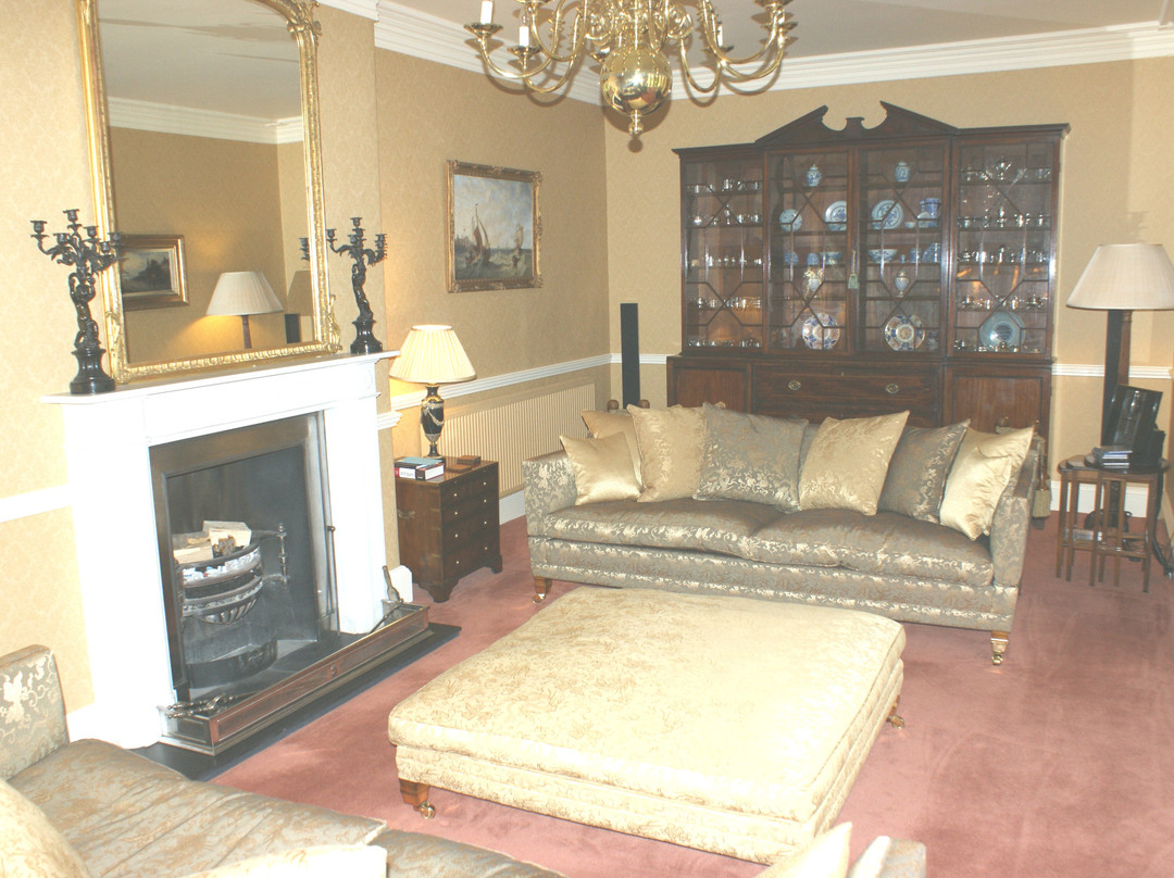 Tudhoe House - Wolsey Lodge主图