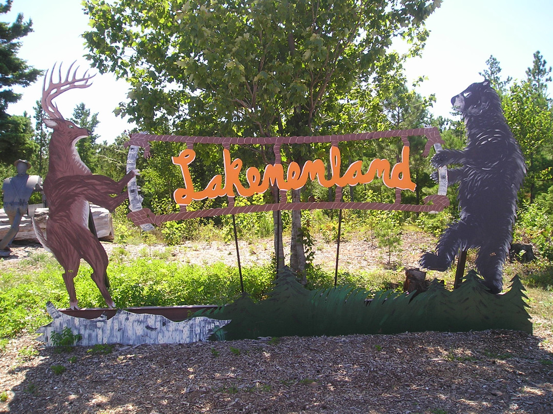 Lakenenland Sculpture Park-Marquette必去景点