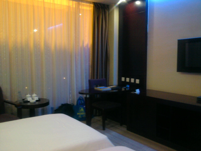 富世龙国际酒店主图