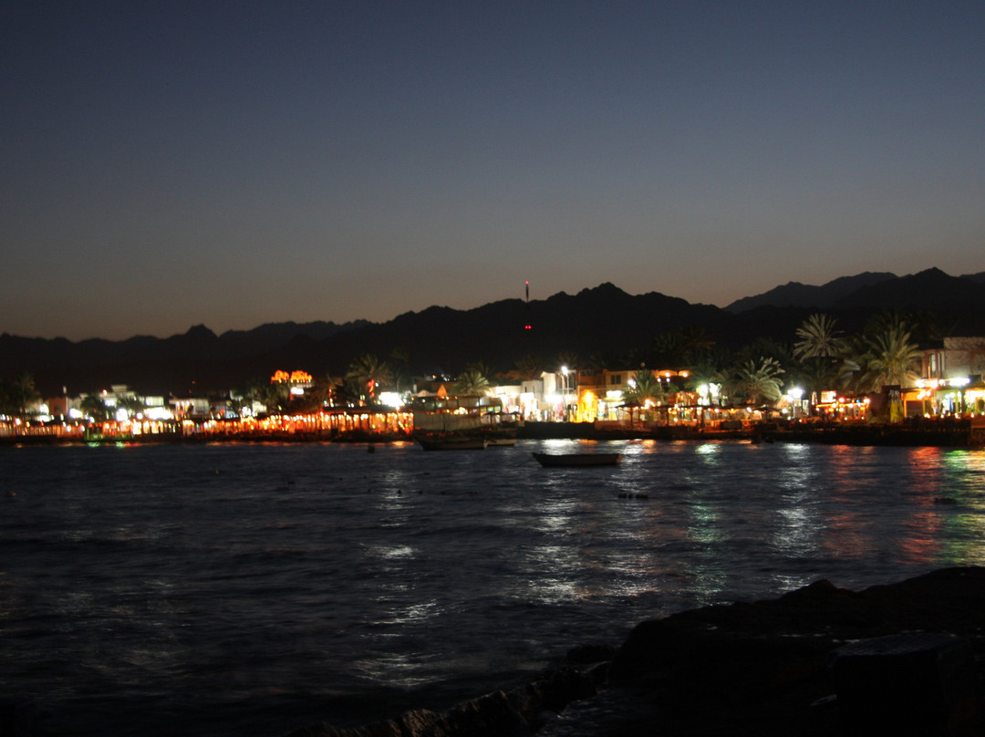 Poseidon Divers-达哈卜必去景点