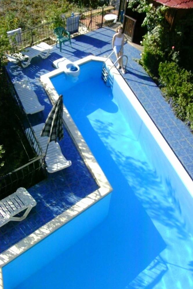 Guest House Prestige-泳池