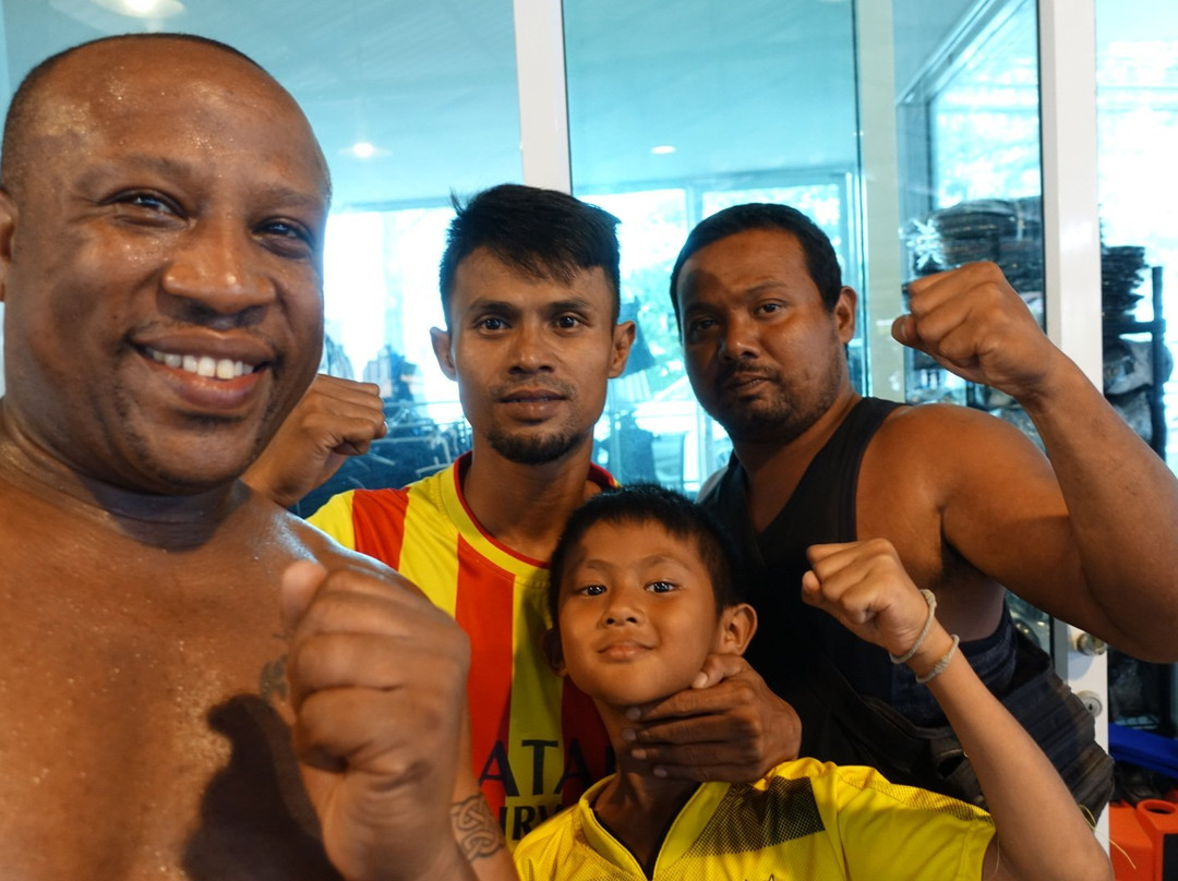 Fighters Gym-拉威必去景点