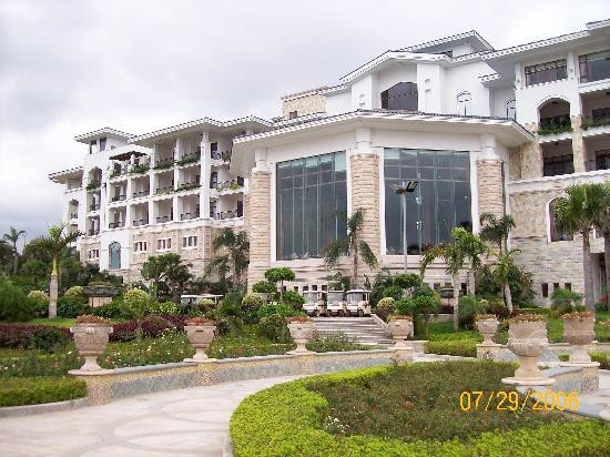 清远金沙湖畔酒店主图