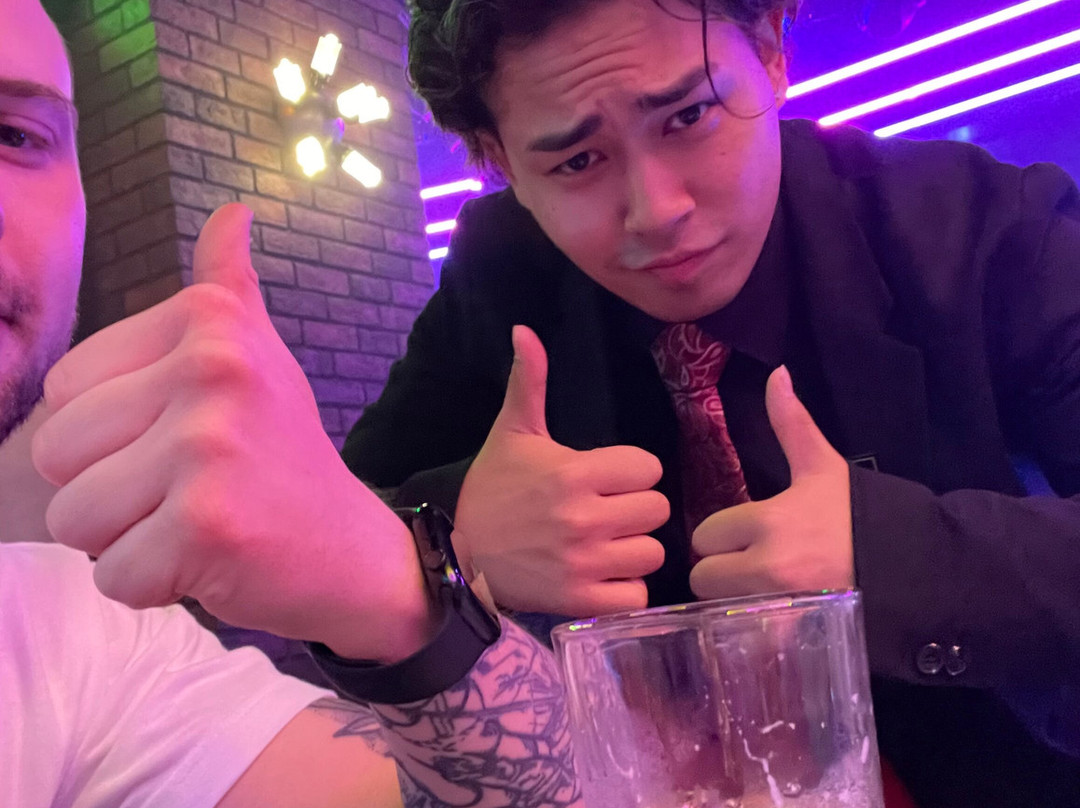 DINING BAR KUJIRA-Kabukicho必去景点