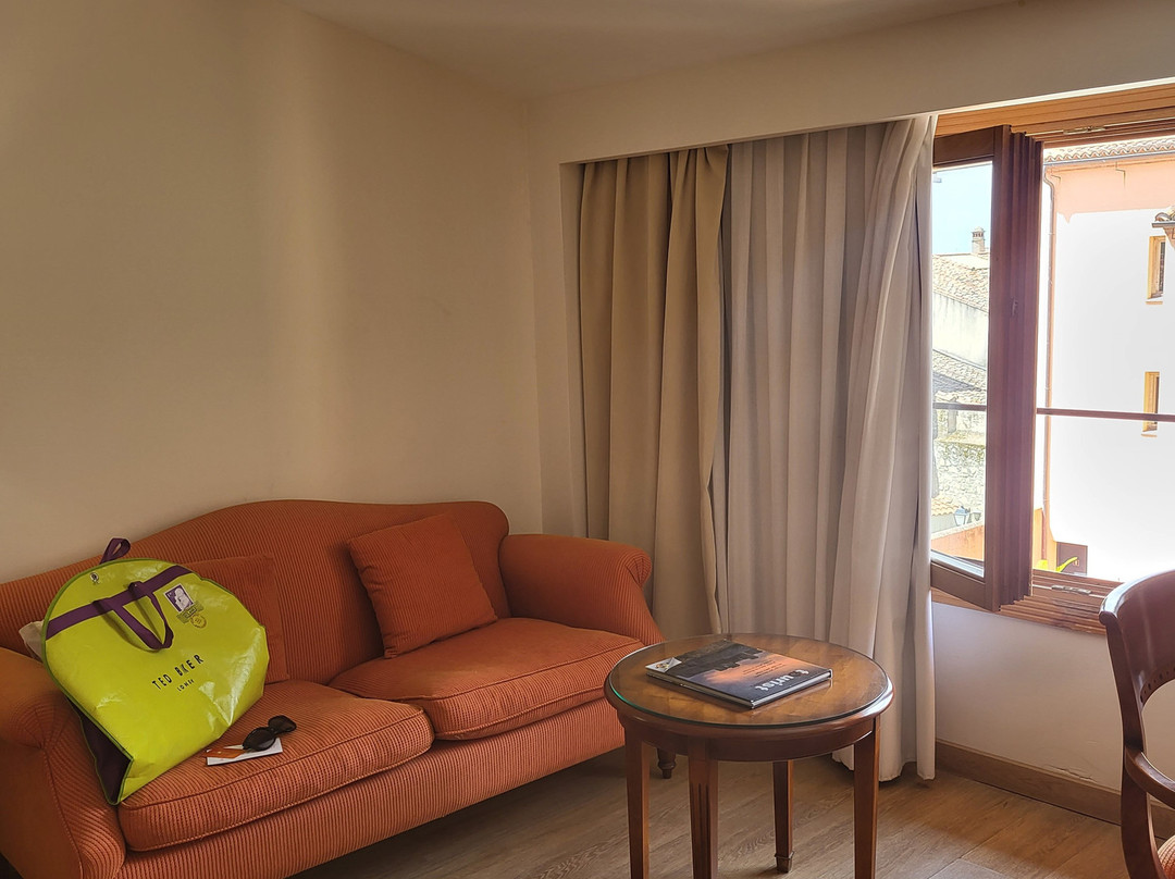 依赞特鲁希略酒店主图