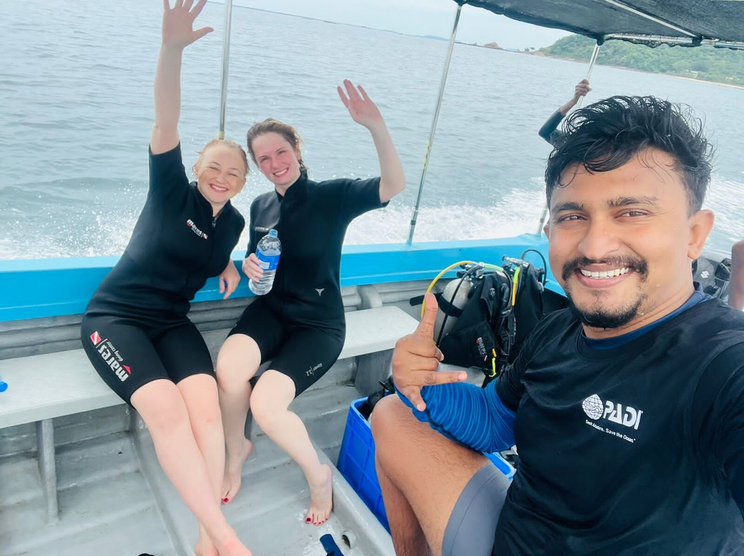 Trinco Bay Dive Center-Trincomalee必去景点