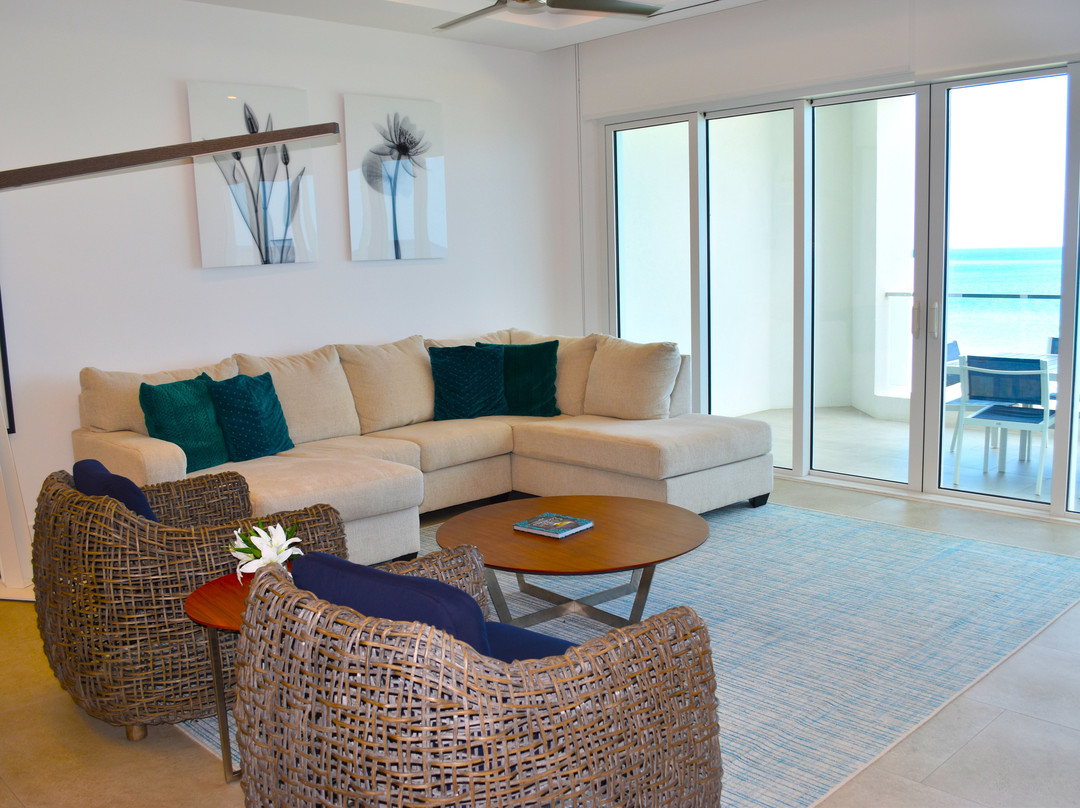 Rum Point Club Resort主图