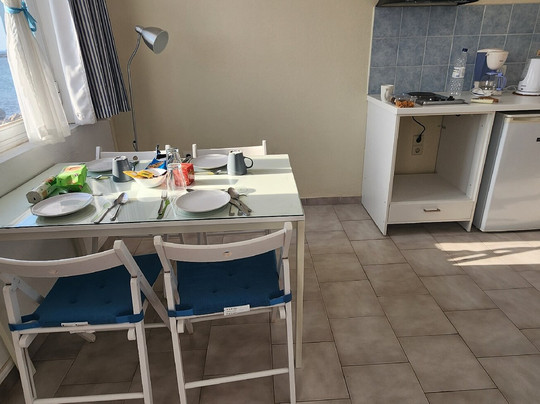 Seafront Studios & Apartments主图