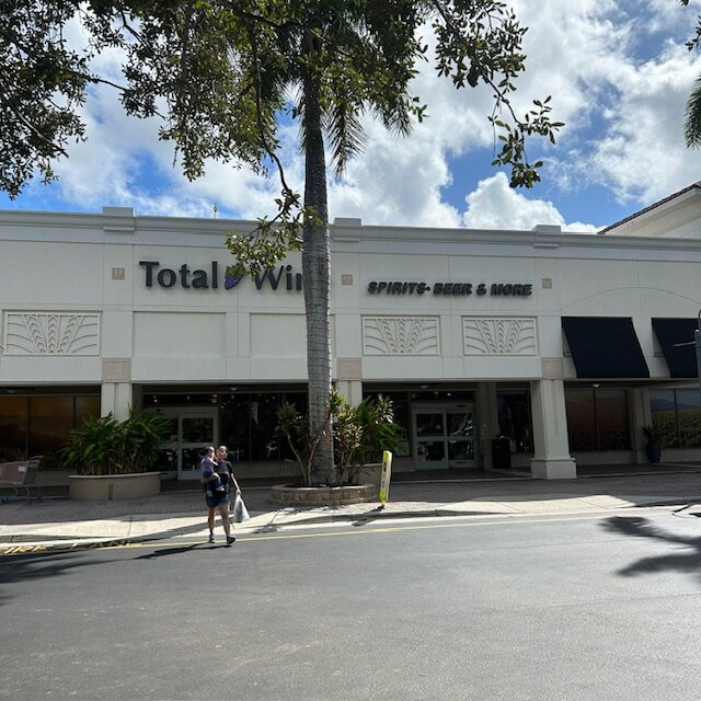 Total Wine Store At Boca Center-博卡拉顿必去景点