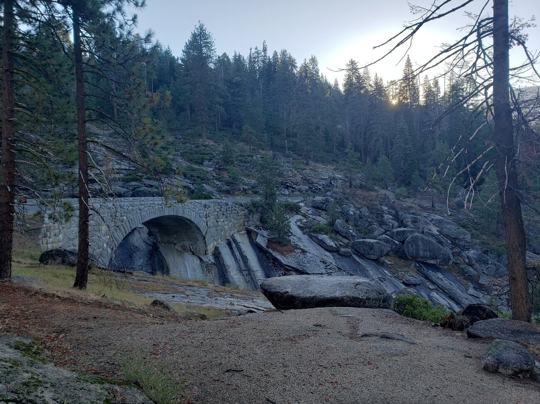 Clover Creek Bridge-红杉&国王峡谷国家公园必去景点