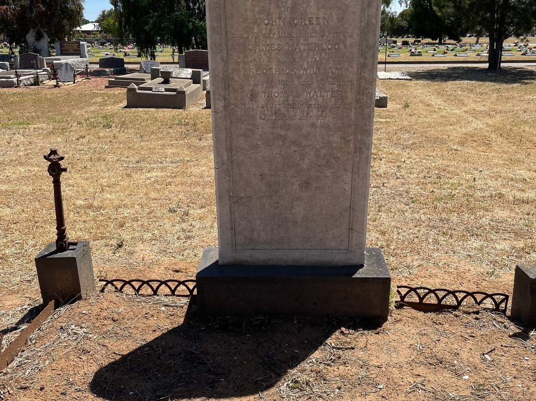 Yarrawonga Cemetery-Yarrawonga必去景点