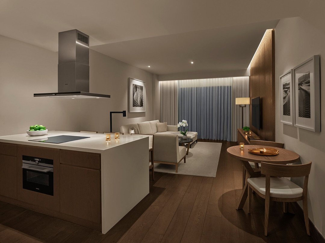 The Abu Dhabi Edition主图