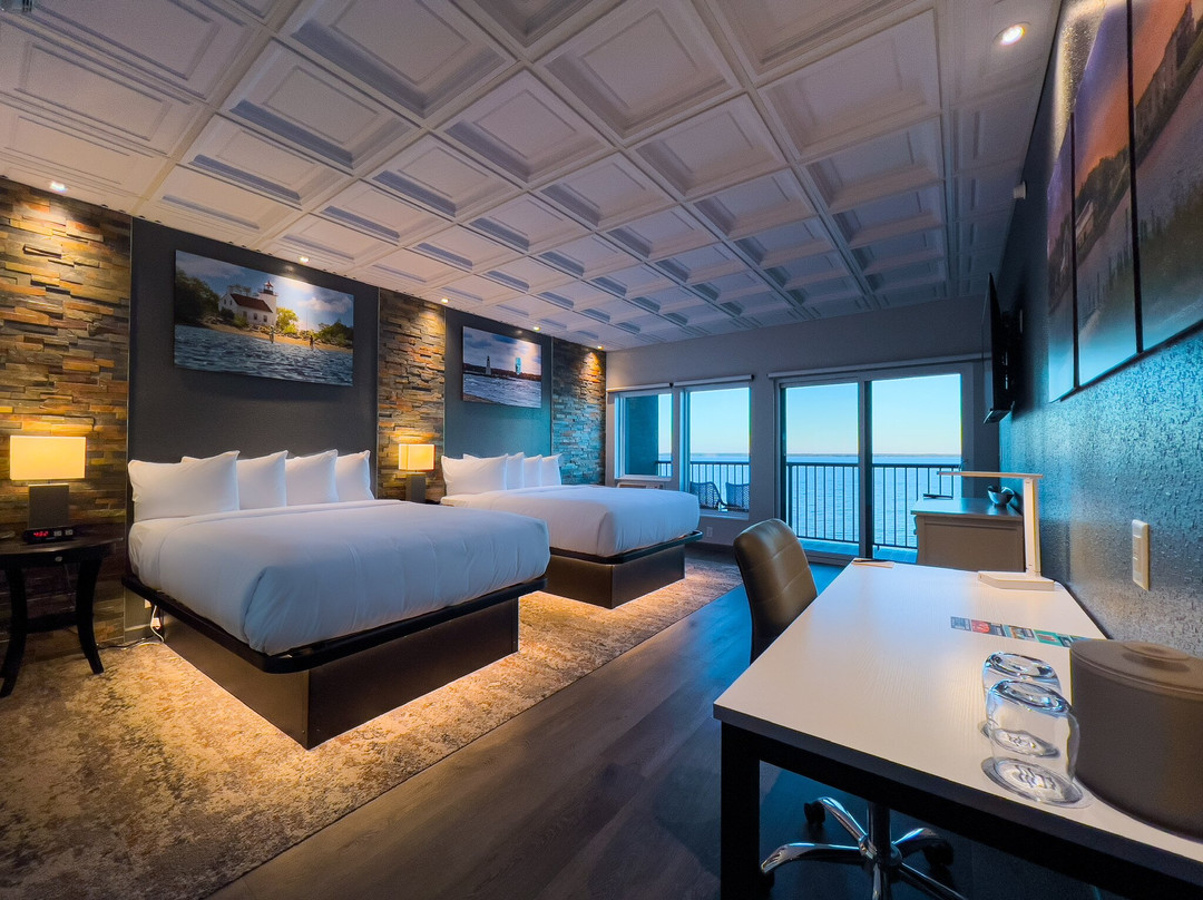 Terrace Bay Hotel - Lakefront主图