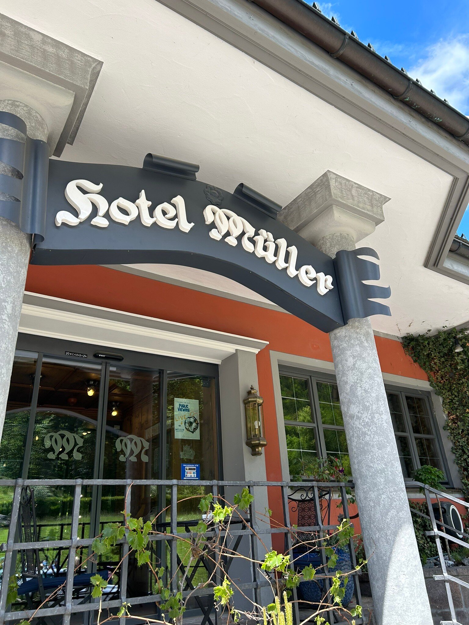 米勒酒店-官方