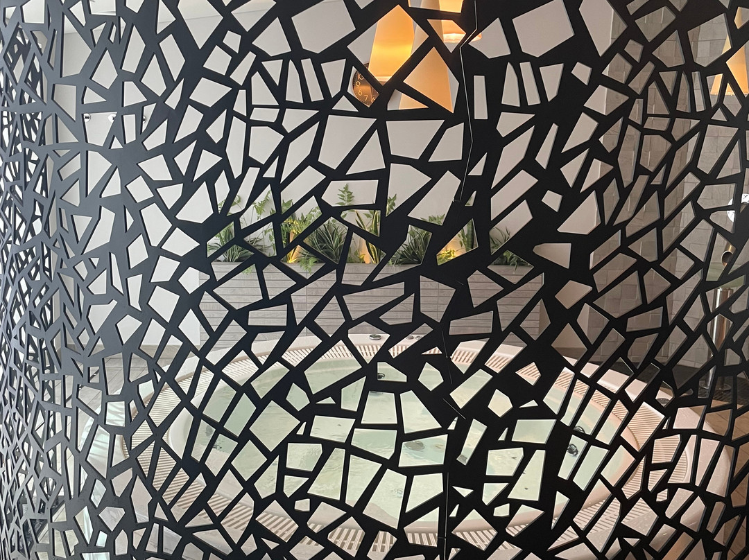 Spa by Omnisens-莱萨布勒多洛讷必去景点