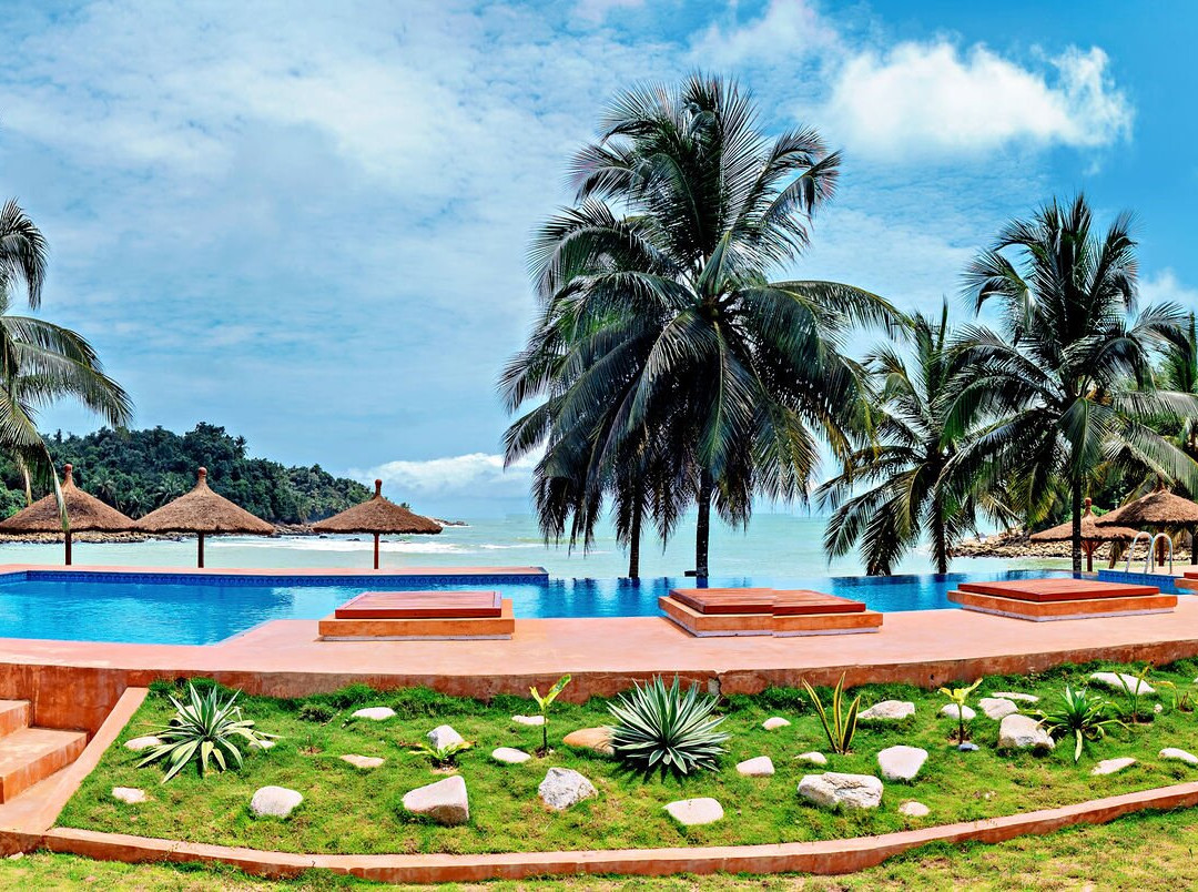 Lou Moon Resort - Eco Luxury主图