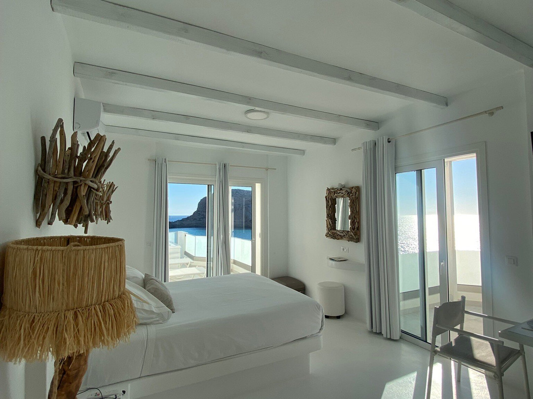 Thalasidi Luxury Suites