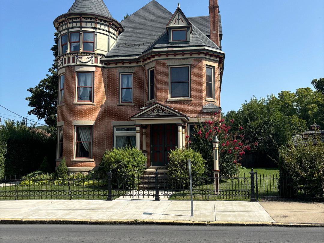 Gage Mansion Bed & Breakfast主图