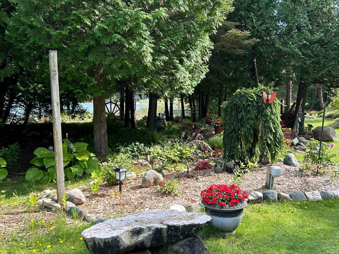 DeTour Botanical Gardens景点图片