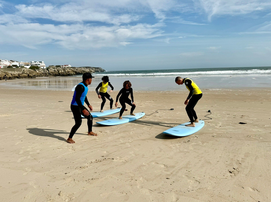 Peniche Surf Camp景点图片