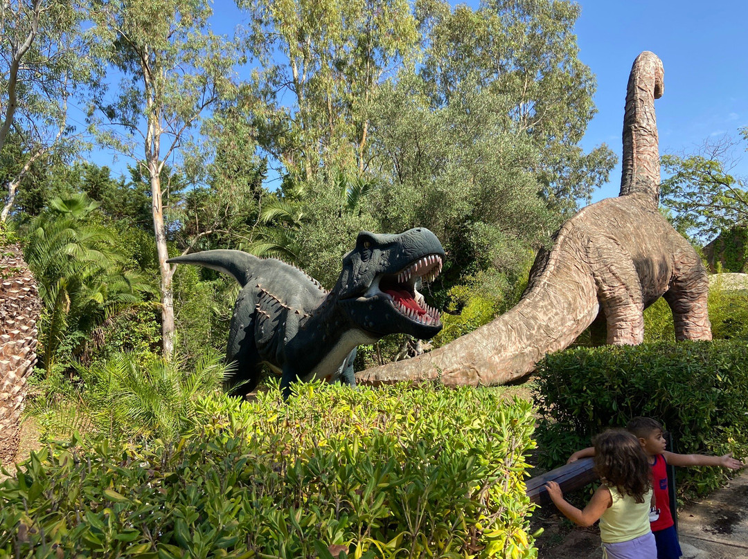 Parco dei Dinosauri-卡斯特拉纳格罗泰必去景点