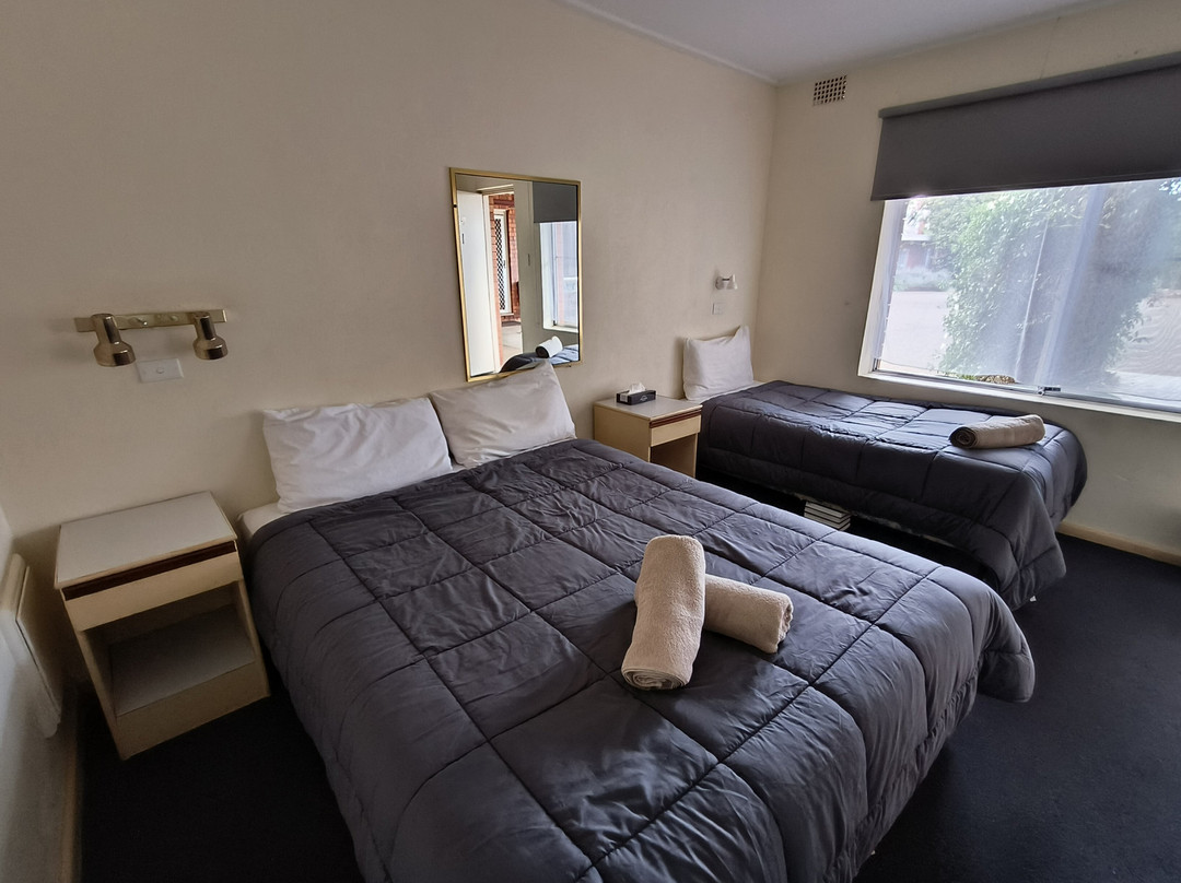 Red Chief Motel主图