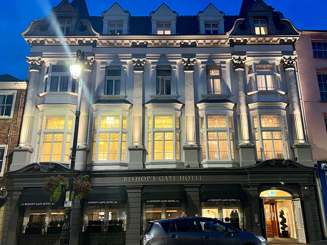 Bishop's Gate Hotel主图