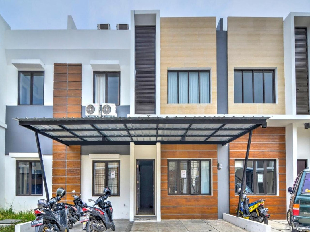 OYO 3346 Rukos Colombus G5