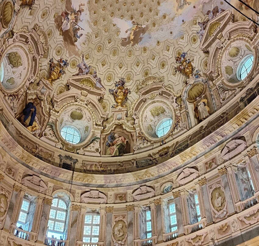 Santuario della Nativita di Maria景点图片