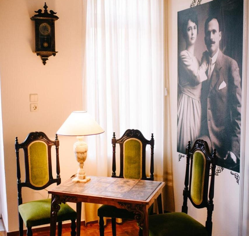 Xylokastro Antique