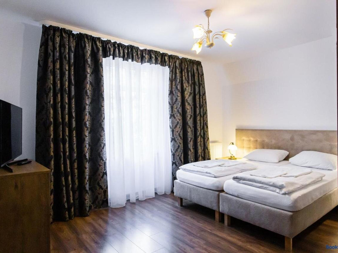 Gold Rooms