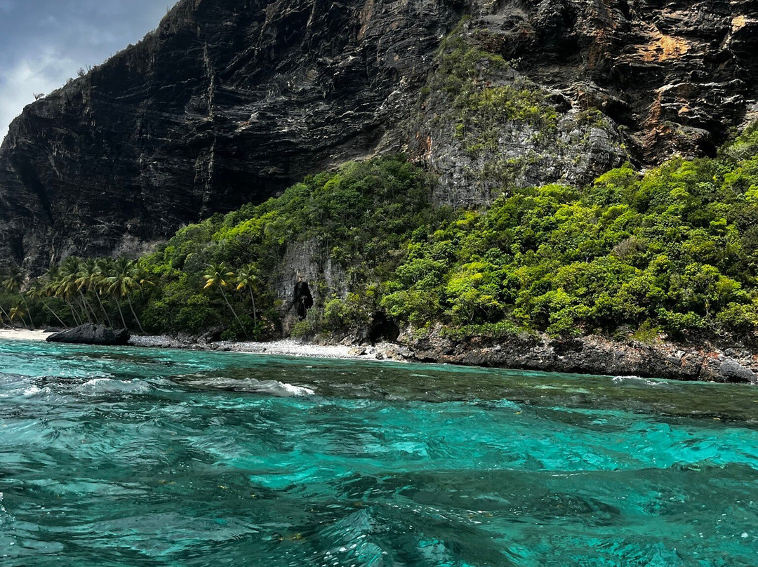 Playa Frontón-Las Galeras必去景点