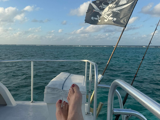 Double Trouble Charters-西湾必去景点