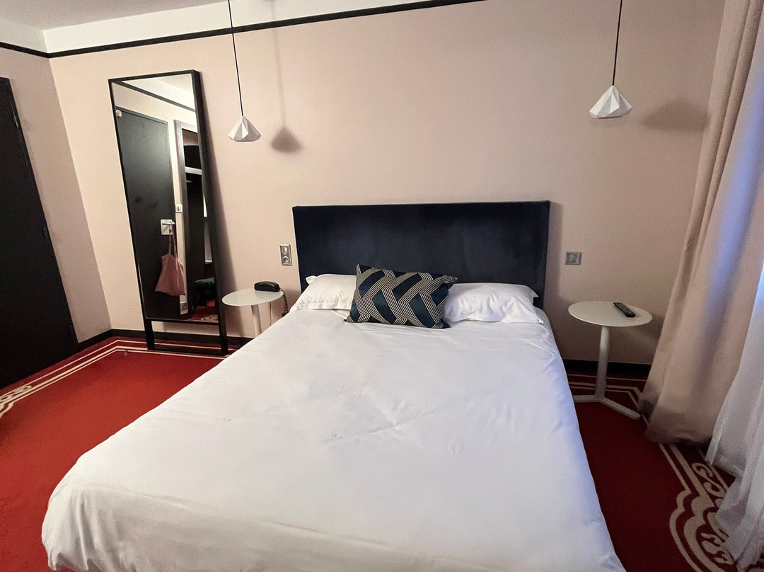 L'hotel主图