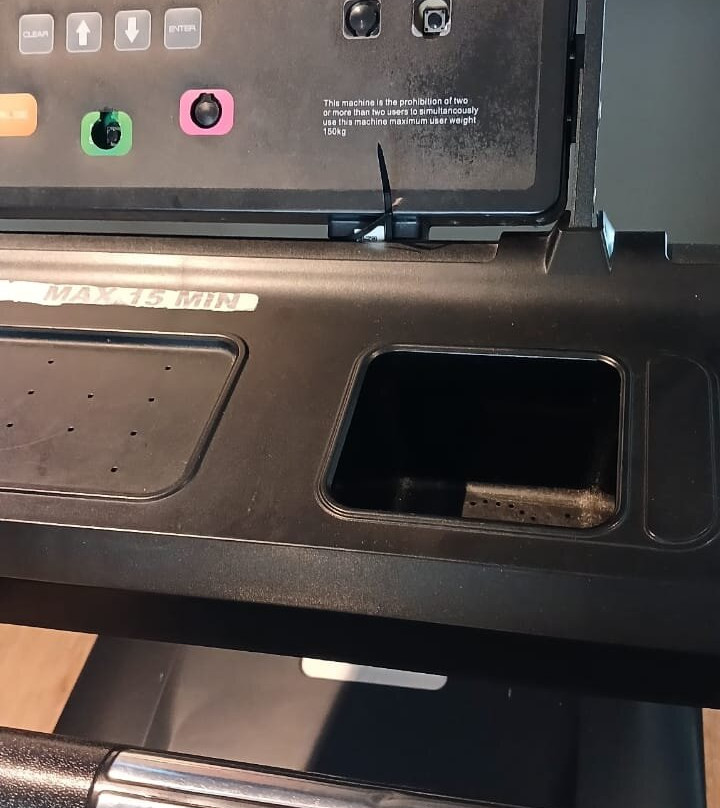 Roger's Hotel Manado主图