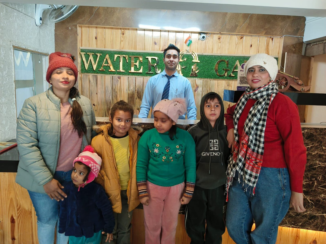 Aaroham The Watergate Hotel Bhimtal主图