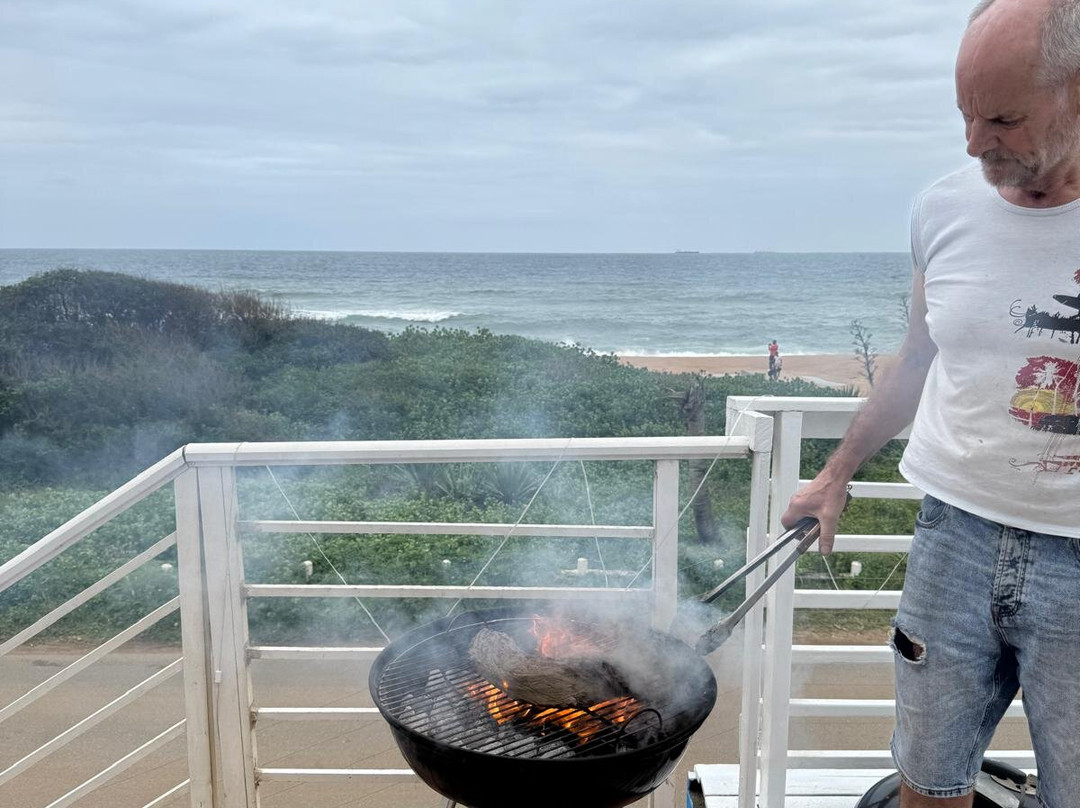 Bentley On The Beach主图