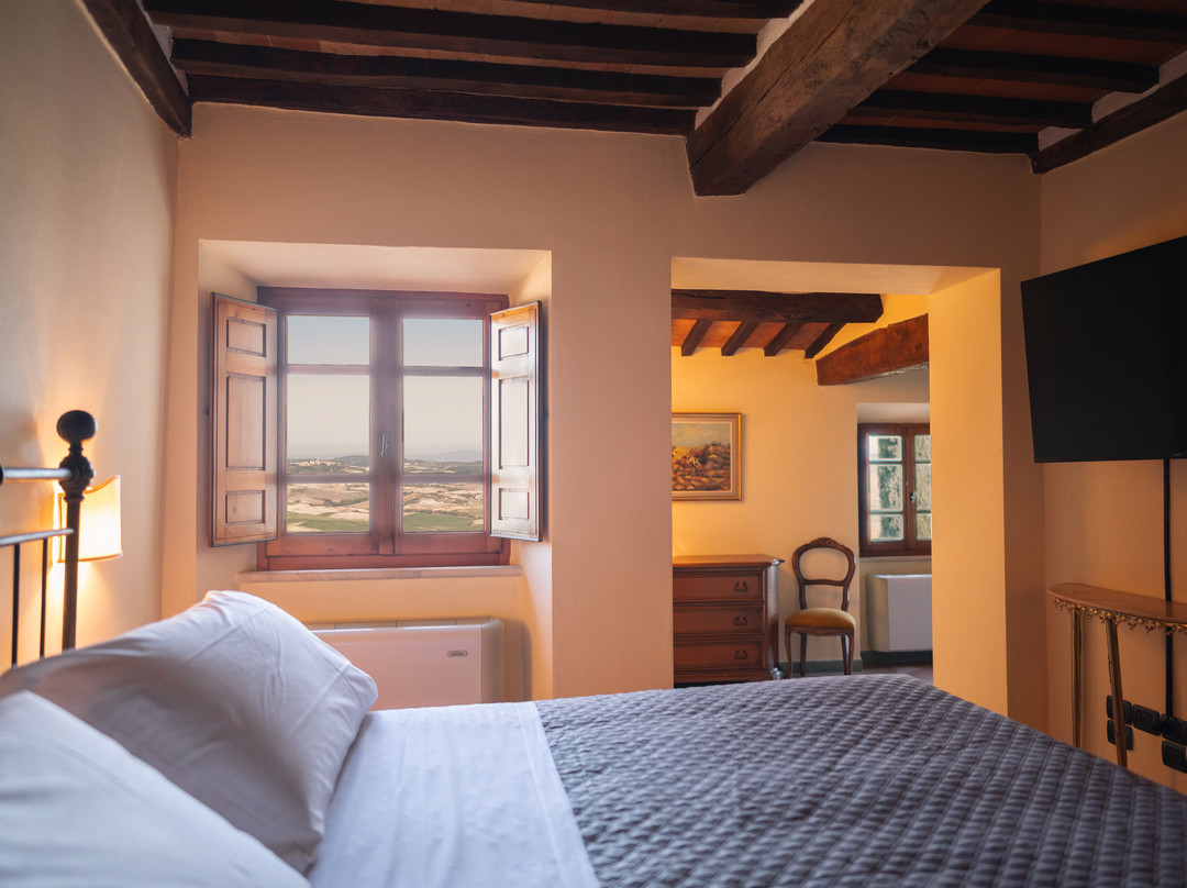 Rocca D'orcia Suites And Villas