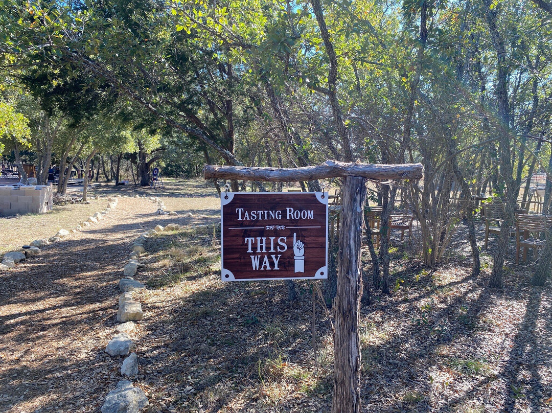 12 Fires Winery & Vineyard-Johnson City必去景点