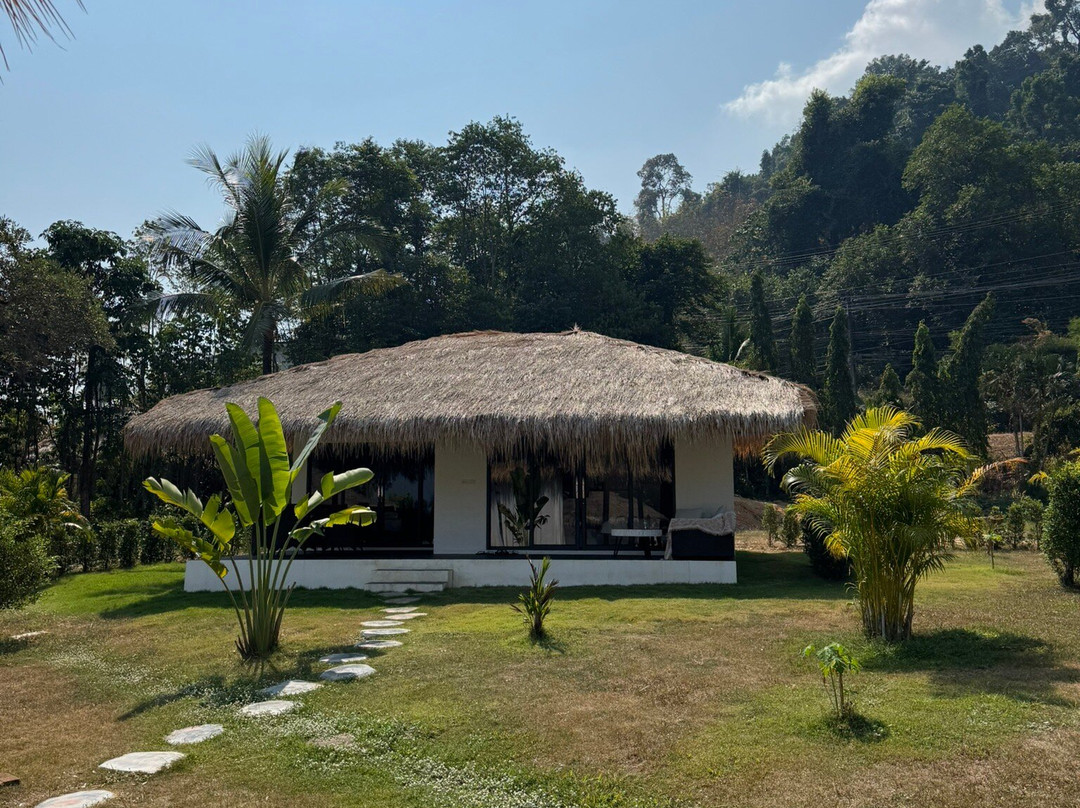 Sunrise Beach Resort主图