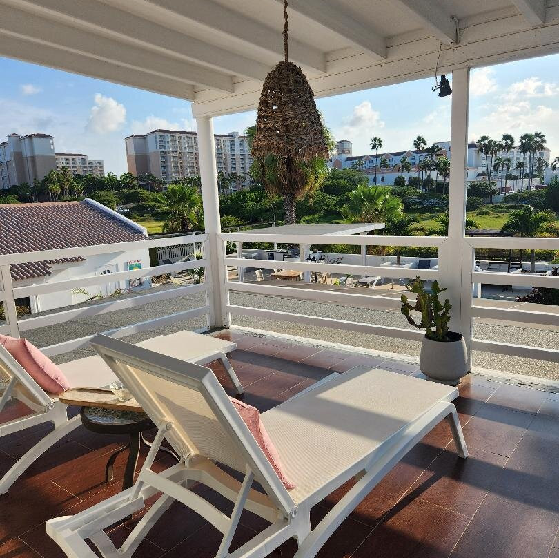 Modern Hotel Aruba主图