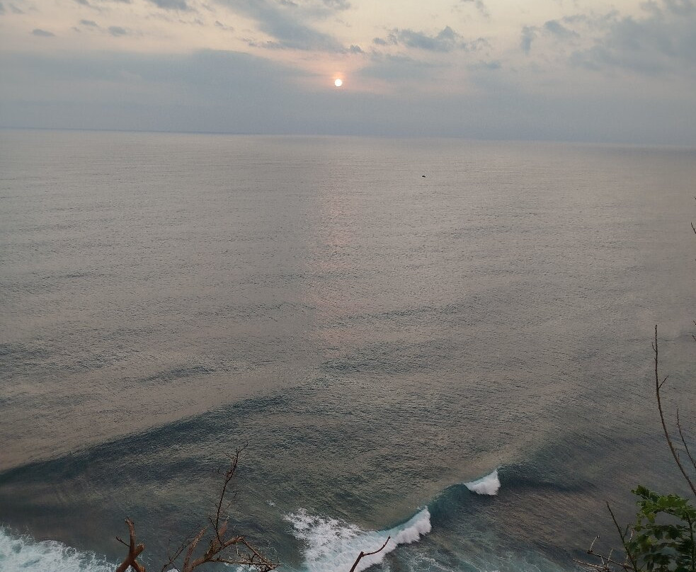 Karang Boma Cliff-培卡图必去景点