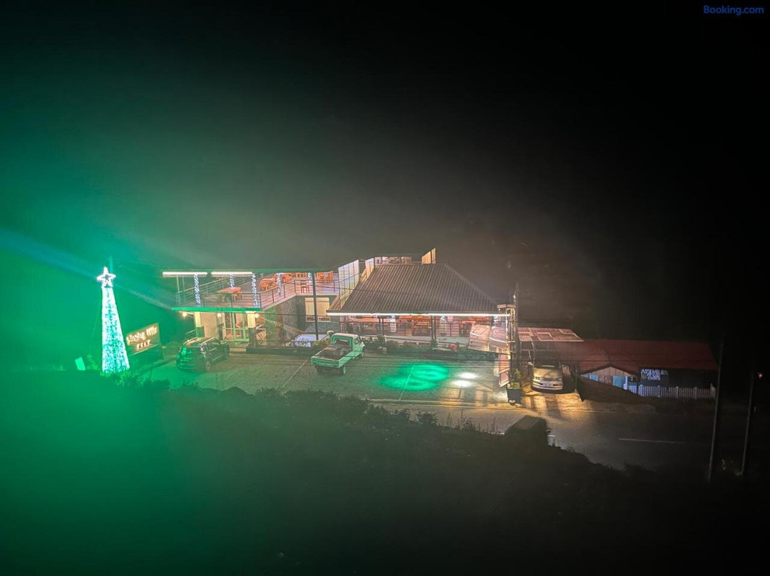 拉马伯达酒店住宿-Singing Hills hotel