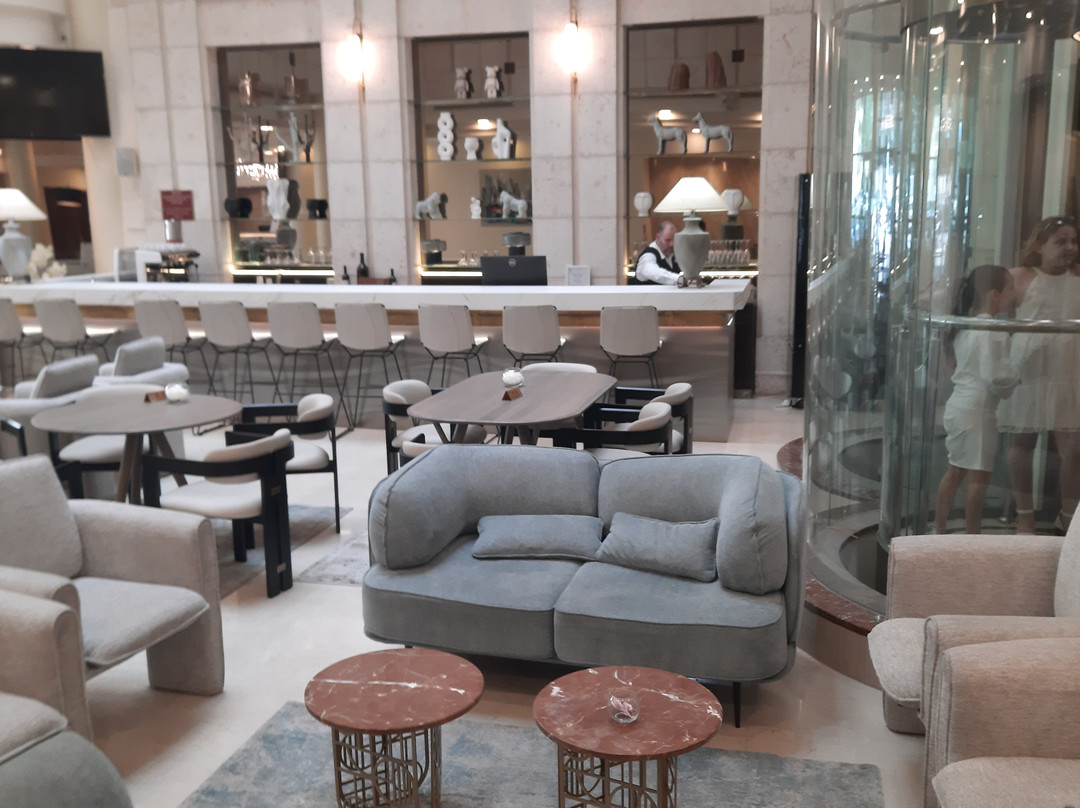 海法皇冠假日酒店主图