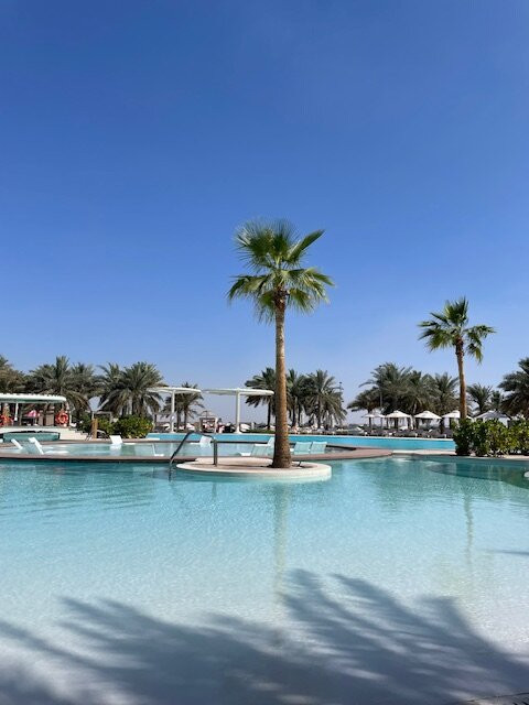 军官俱乐部酒店主图