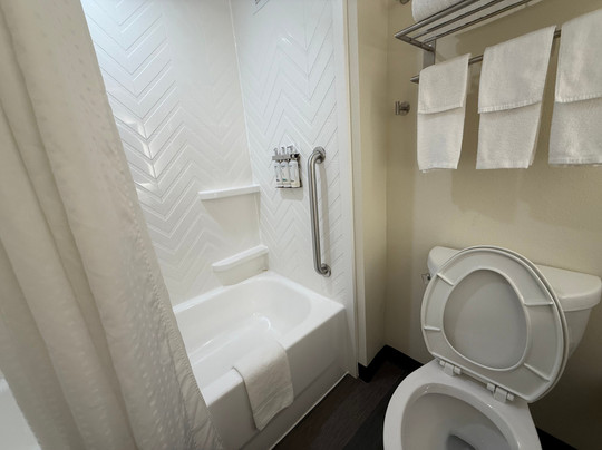 Holiday Inn Fredericksburg Conference Ctr By IHG主图