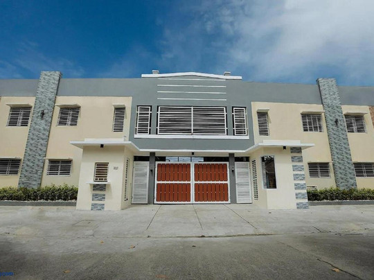 OYO 645 Ljenj Apartelle